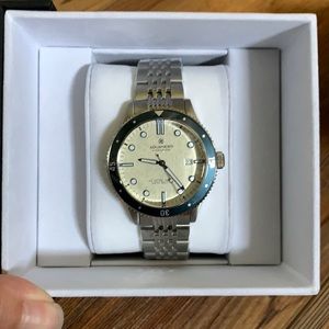 Aqua Nero men’s watch